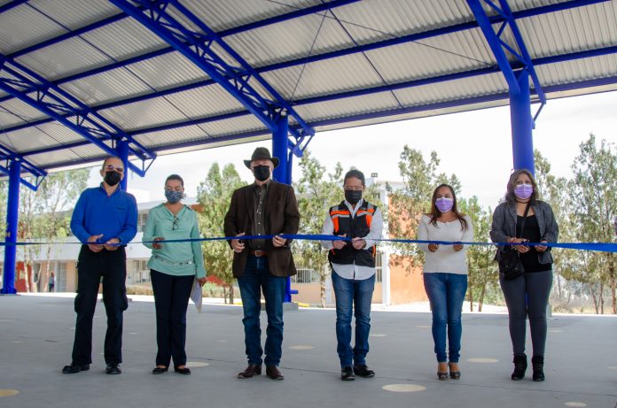 Enrique-Vega-Escuelas-El-Pozo- Los-Héroes-Municipio-El-Marqués